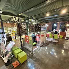 東明館 横浜赤レンガ倉庫店