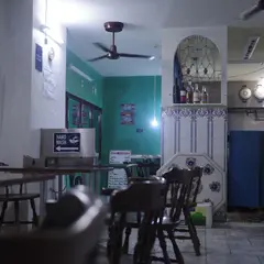 HOTEL AUTHENTIC