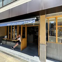 bee9 vegan cafe