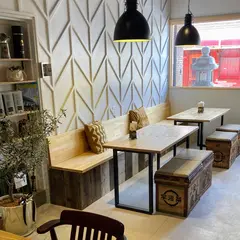 Co-Living & Cafe SANDO