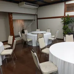 くにとみ屋