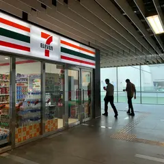 7-Eleven