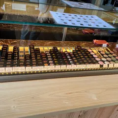 Le bonbon et chocolat