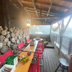 TANK CAFE