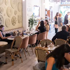 Camelia Art Café