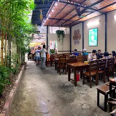 Bánh Cuốn Bà Hoành