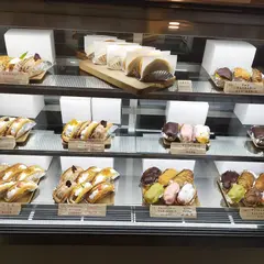 洋菓子･赤坂くるむ ＆ 6W枇杷屋 ＆ HEDGEHOG