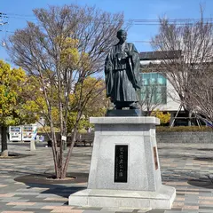 武田信虎公之像