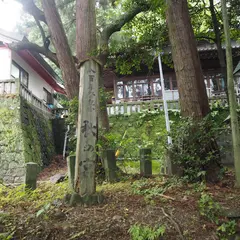 朝見神社駐車場