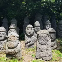 トルハルバン公園