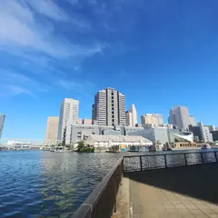 天王洲運河水辺広場