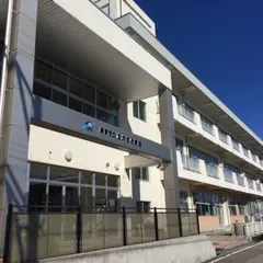 黒部市立たかせ小学校