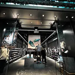 アシックス 大阪 心斎橋