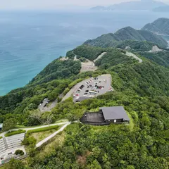 レインボーライン山頂公園 第一有料駐車場