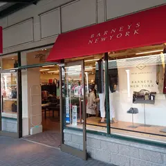 バーニーズ ニューヨーク アウトレット御殿場店