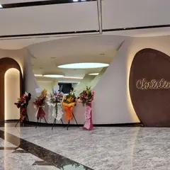 Christine's Bakery - The Exchange TRX