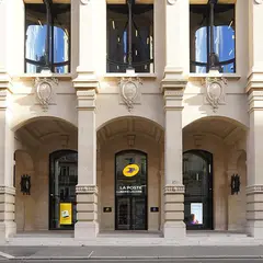 LA POSTE