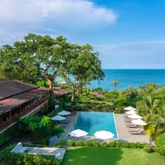 Camia Resort & Spa