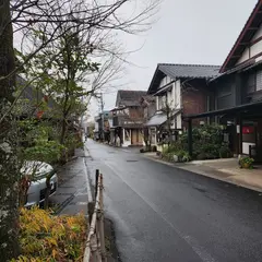 湯の坪街道