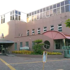 豊中市立東豊中図書館