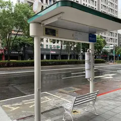 捷運中山国小站