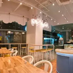 Cloud 9 Creamery - Base Line Center