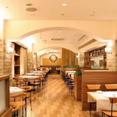 Restaurant Garden 大阪駅前