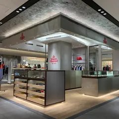 ヴィヴィアン・ウエストウッド RED LABEL 大丸心斎橋店