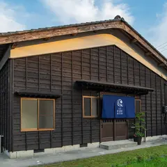 guesthouseUZU佐渡（ゲストハウスUZU佐渡）