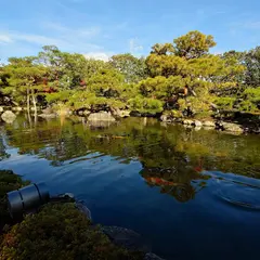 對龍山荘庭園 (国指定名勝)