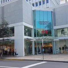 H&M