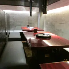 焼肉 やいち2.0（ツーオー）