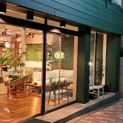 NU PLACE