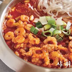 サウィ食堂 駅前本店