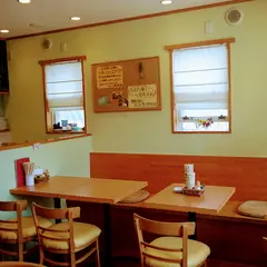 洋食クッチーナ