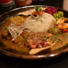 創作カレーMANOS
