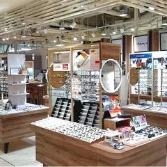 メガネの愛眼LINKS UMEDA店