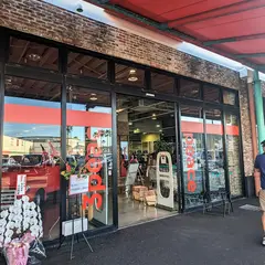 3peace 古着卸売倉庫 福岡支店