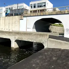 行合橋