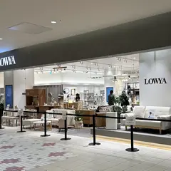LOWYAマークイズみなとみらい店