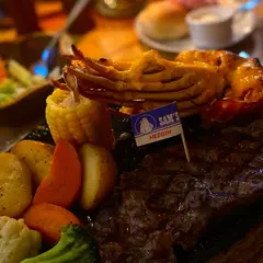 サムズ バイザシー 那覇店