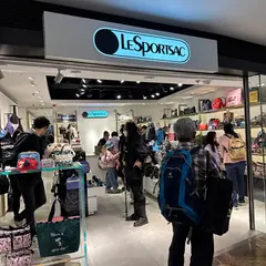 LeSportsac HK Langham Place
