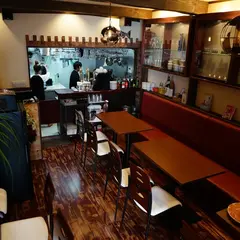 JEEN’S TABLE