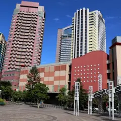 ユニバーサルシティ駅