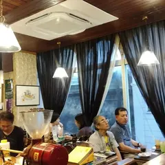 喫茶店ルパン
