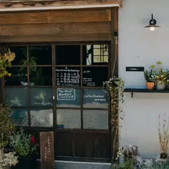 noctiluce coffee roastery and more, | 営業日等はInstagramをご確認ください