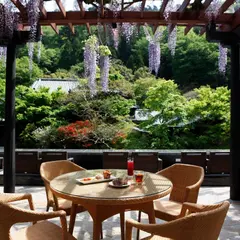 Bakery&Table 東府や 足湯カフェ（ベーカリー＆テーブル）