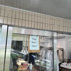 ts(s) TOUJOURS Daikanyama Store