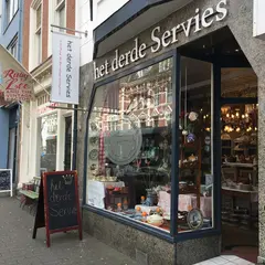 het derde Servies, winkel in oude serviezen