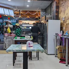 夜行九食/晩餐/宵夜/炒飯/牛肉面